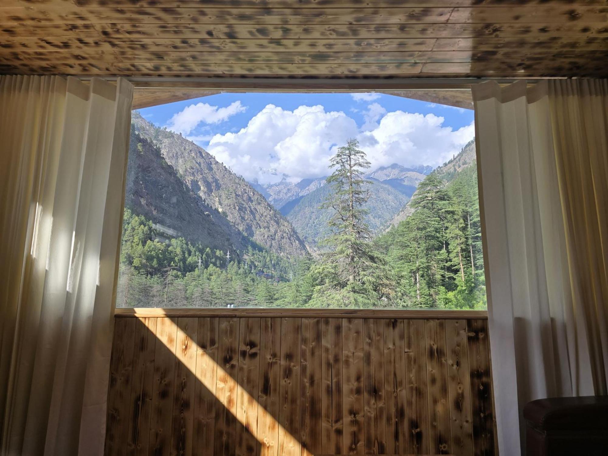 The Hillside Hotel Kasol Eksteriør billede